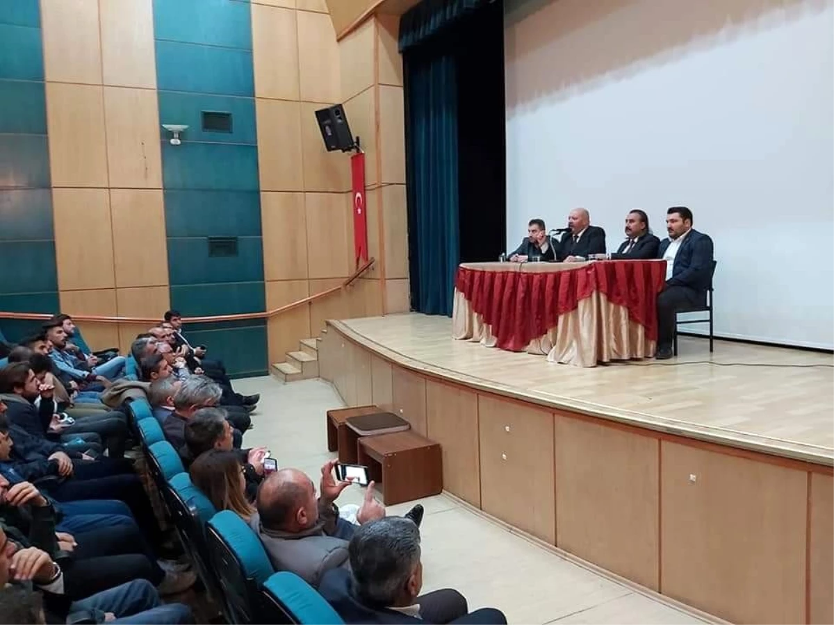 Bitlis Medeniyet Platformu\'ndan "Neler oluyor" konferansı