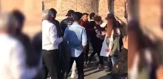 Taksim'de Rabia Naz için eylem yapan 3 kişi gözaltına alındı