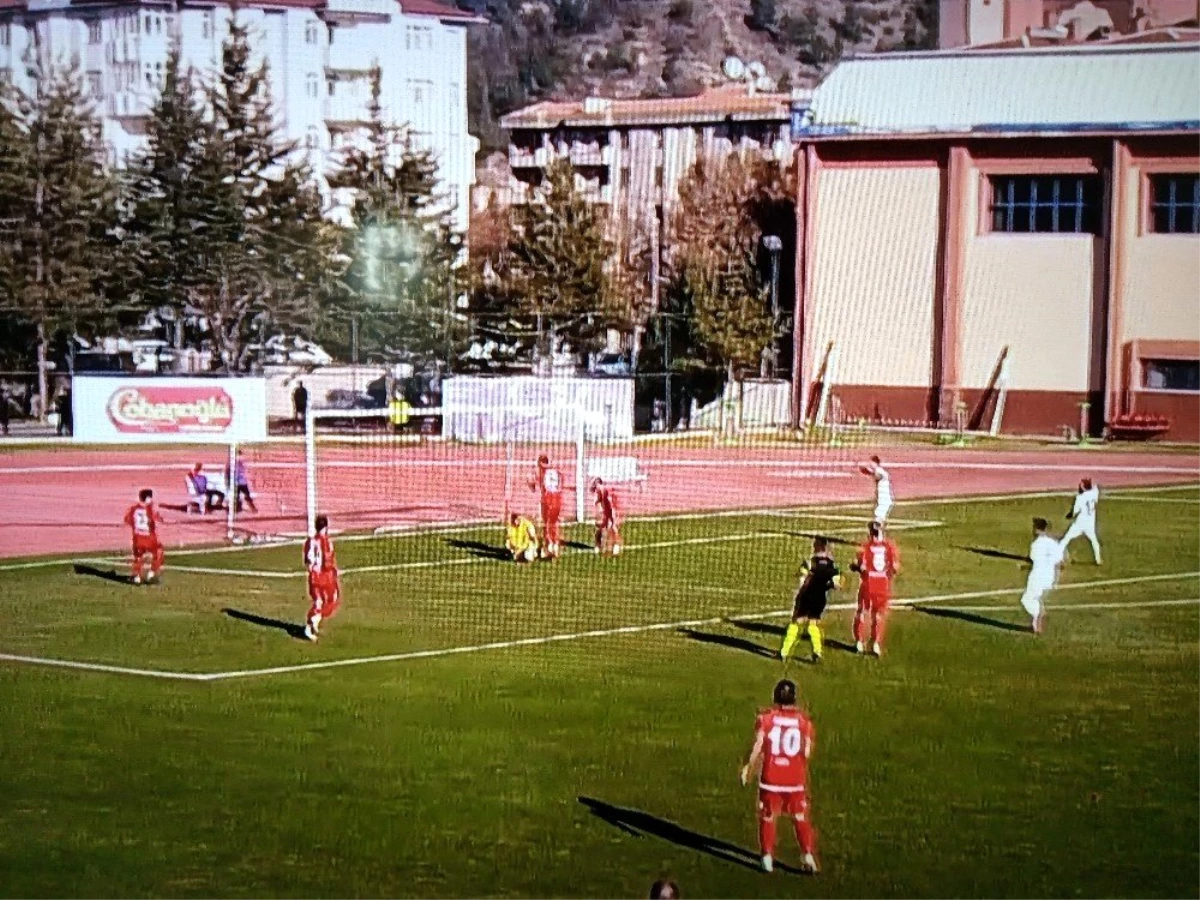 TFF 2. Lig Kırmızı Grup: GMG Kastamonuspor: 0 - Van Spor FK: 3