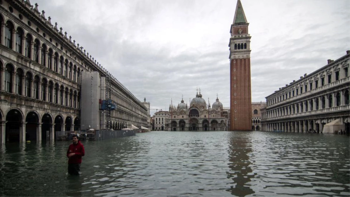 Venedik\'te su baskını \'kabusu bitmiyor\': Su seviyesi yeniden 150 cm yükseldi