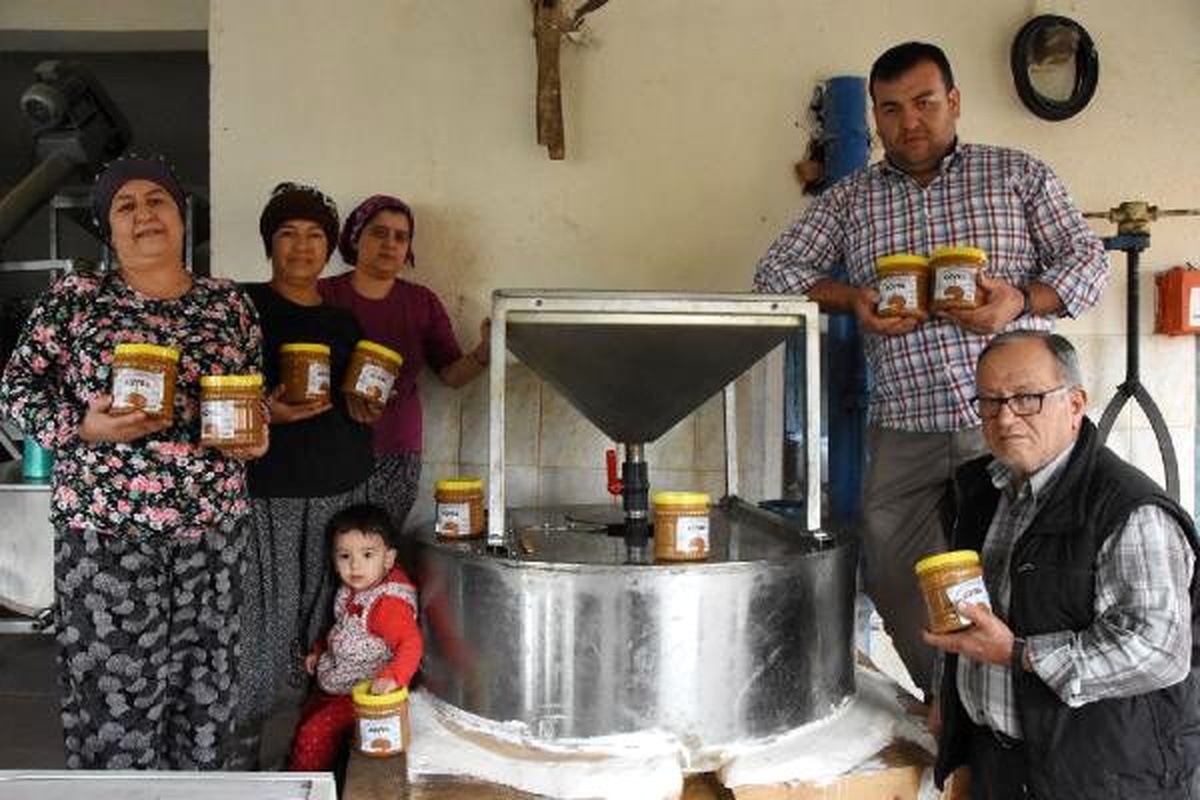 2 asırlık değirmende doğal tahin üretiliyor