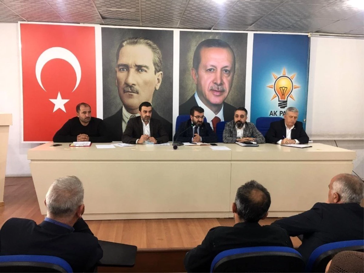 AK Parti Batman teşkilatı, mahalle başkanları ile bir araya geldi