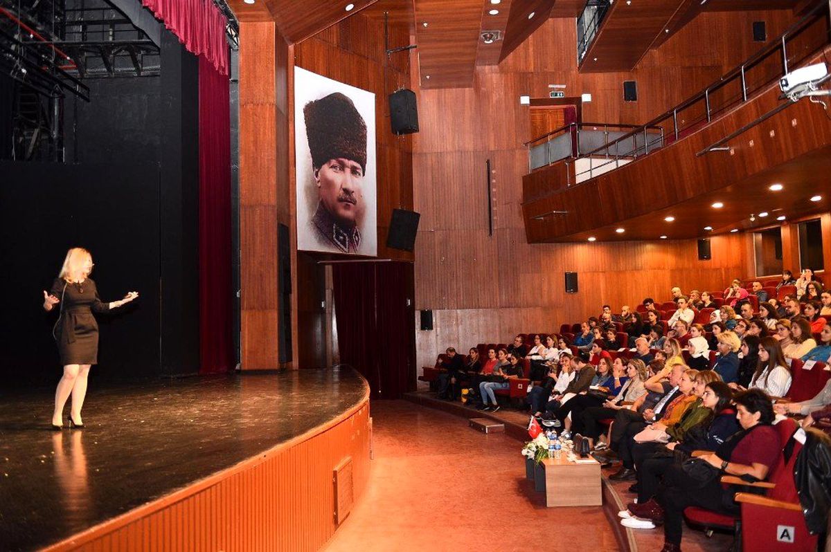 Anne-babalar için "yetenek" farkındalığı
