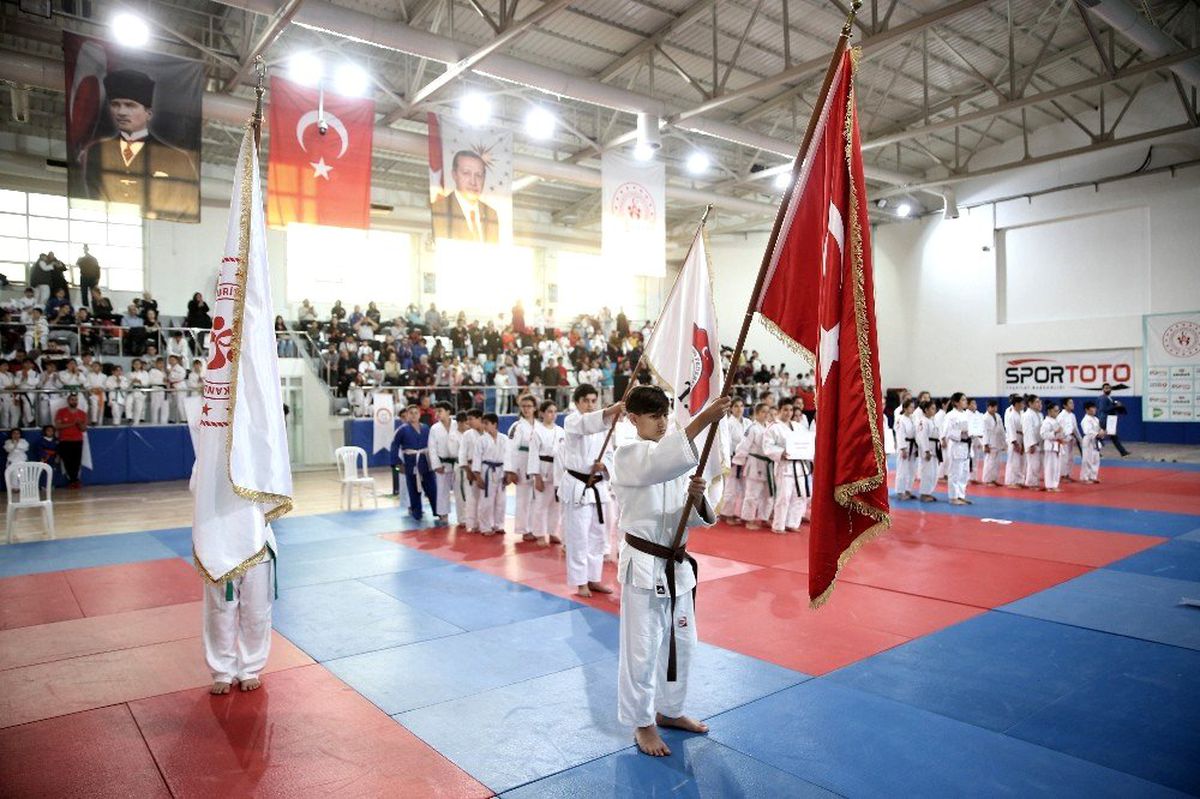 Bakan Kasapoğlu, 2. Japonya Büyükelçiliği Judo Turnuvasını takip etti