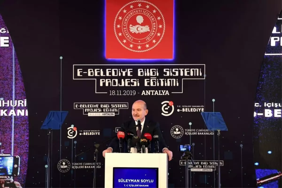 Bakan Soylu: "Son 3-4 ayda güney sınırımızdaki komşularımız birkaç defa değişti"