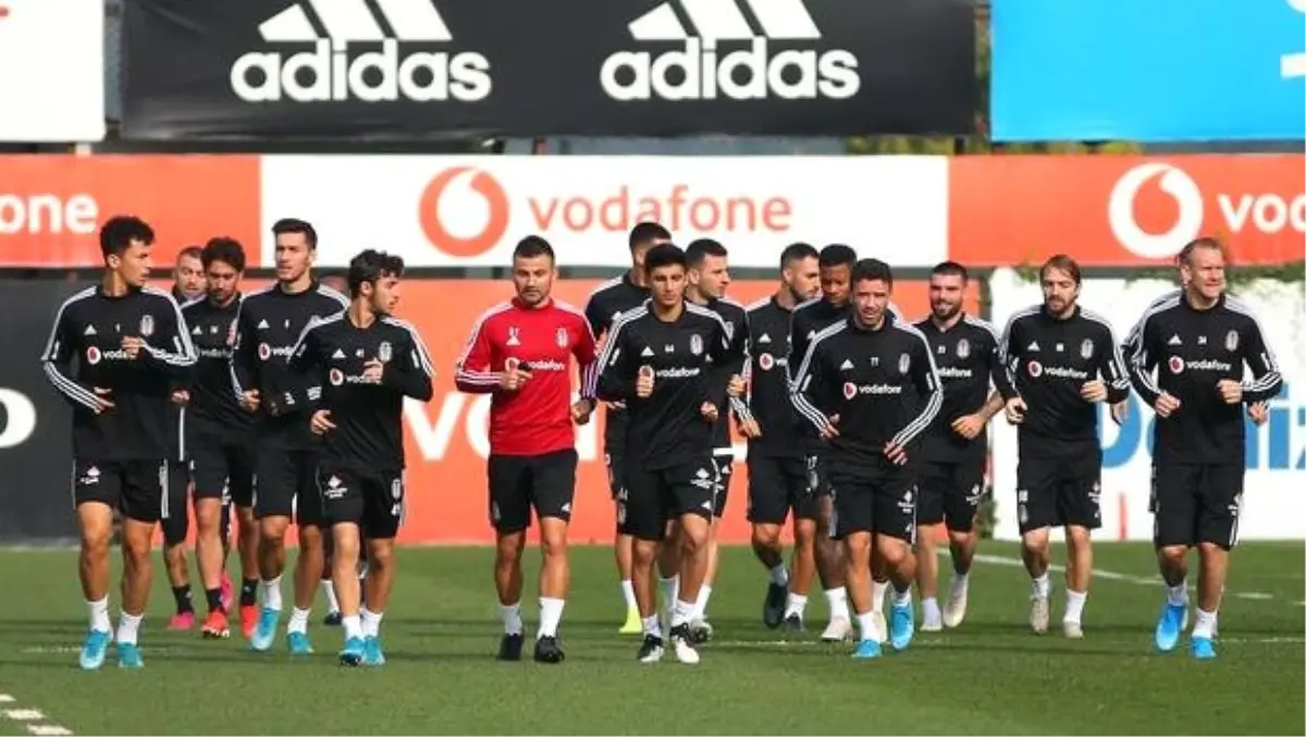 Beşiktaş\'ta Konyaspor hazırlıkları sürüyor! Caner, Burak, Vida, Karius...