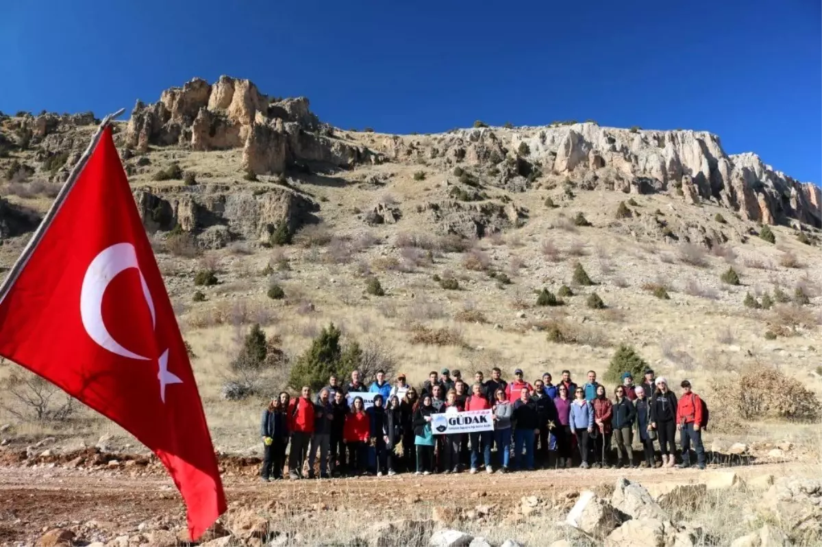 Gümüşhane\'de doğa yürüyüşleri yoğun ilgi görüyor