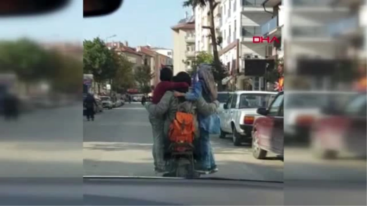 Isparta 5 kişinin elektrikli bisiklette akıl almaz yolculuğu