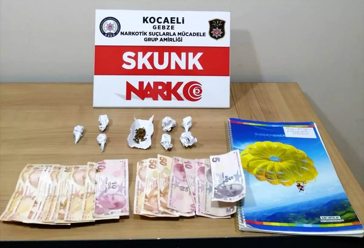 Kocaeli\'de uyuşturucu operasyonunda gözaltına alınan 16 şüpheli tutuklandı