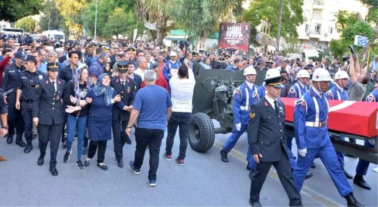 Şehit Uzman Çavuş Kaya, son yolculuğuna uğurlandı