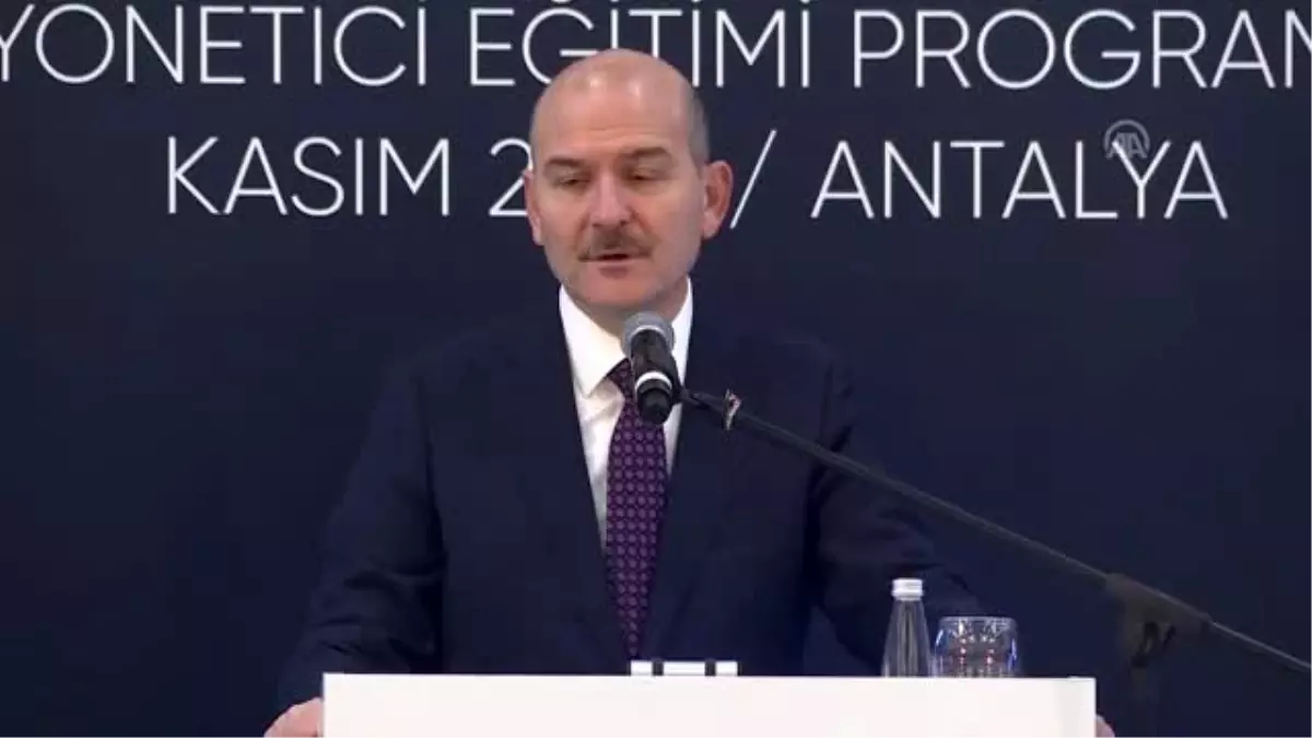 Soylu: "Pasaportun, ehliyetin ve kimliklerin olabildiği bir süreci aynı gün içinde başlattık"