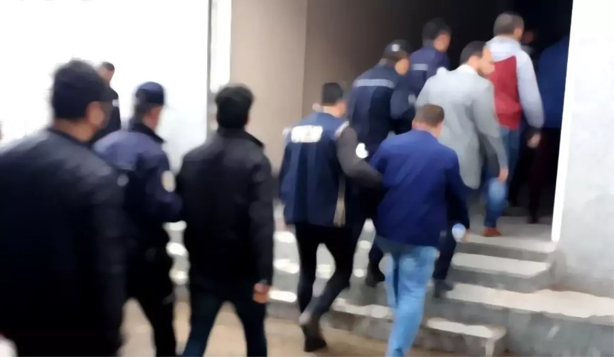82\'si muvazzaf 133 şüpheli hakkında gözaltı kararı