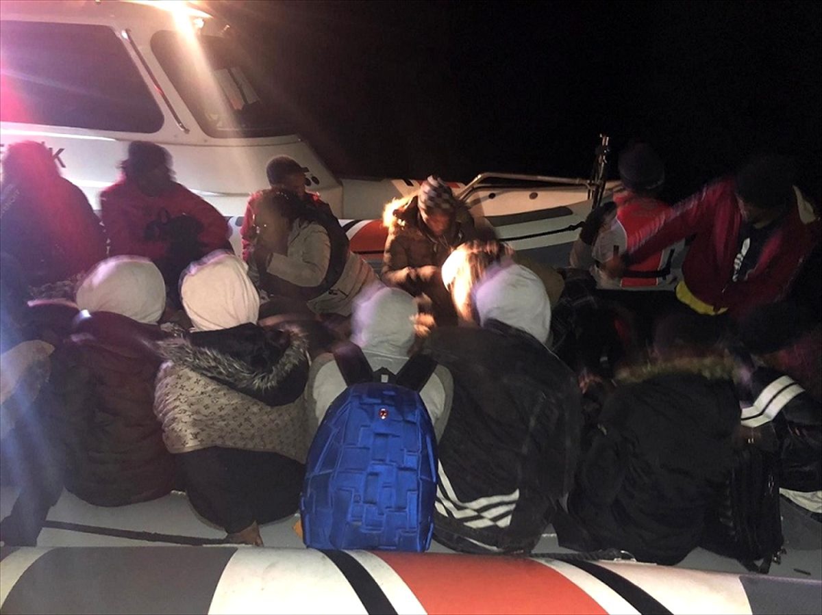 Balıkesir\'de 41 düzensiz göçmen yakalandı