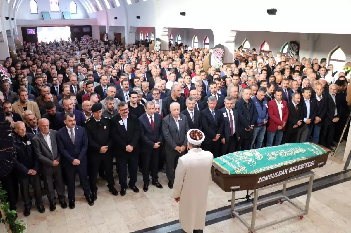 Başkan Alan\'ın kayınpederi son yolculuğuna uğurlandı