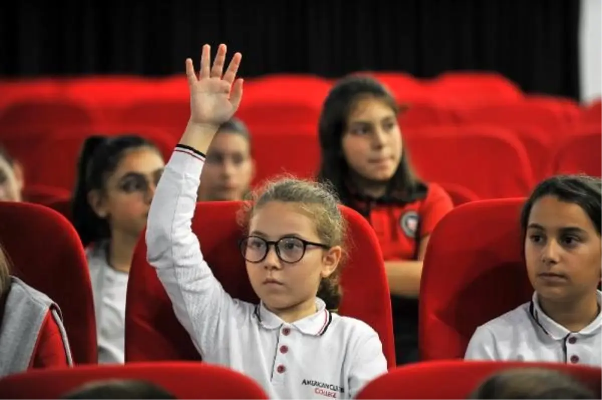 Bu okuldaki çocuklar sahip oldukları tüm hakları biliyor