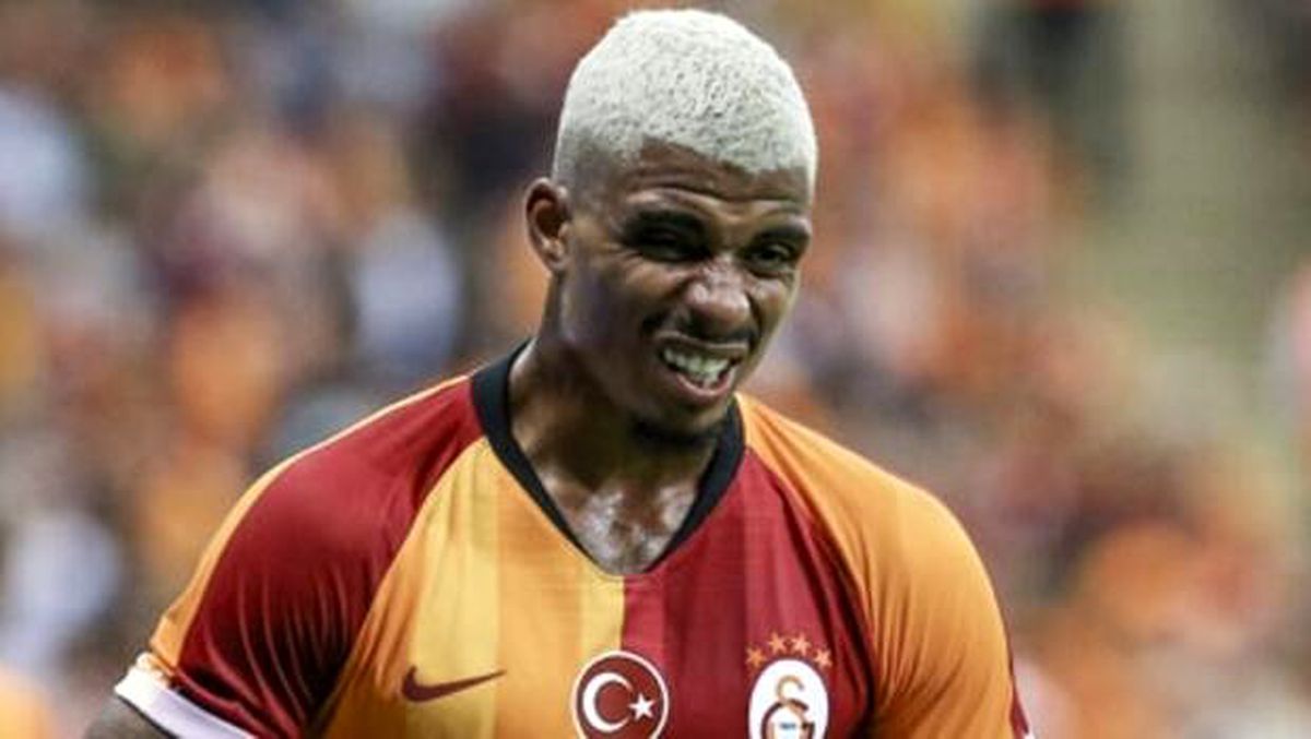 Galatasaray\'da bir sakat daha! Luyindama\'dan sonra...