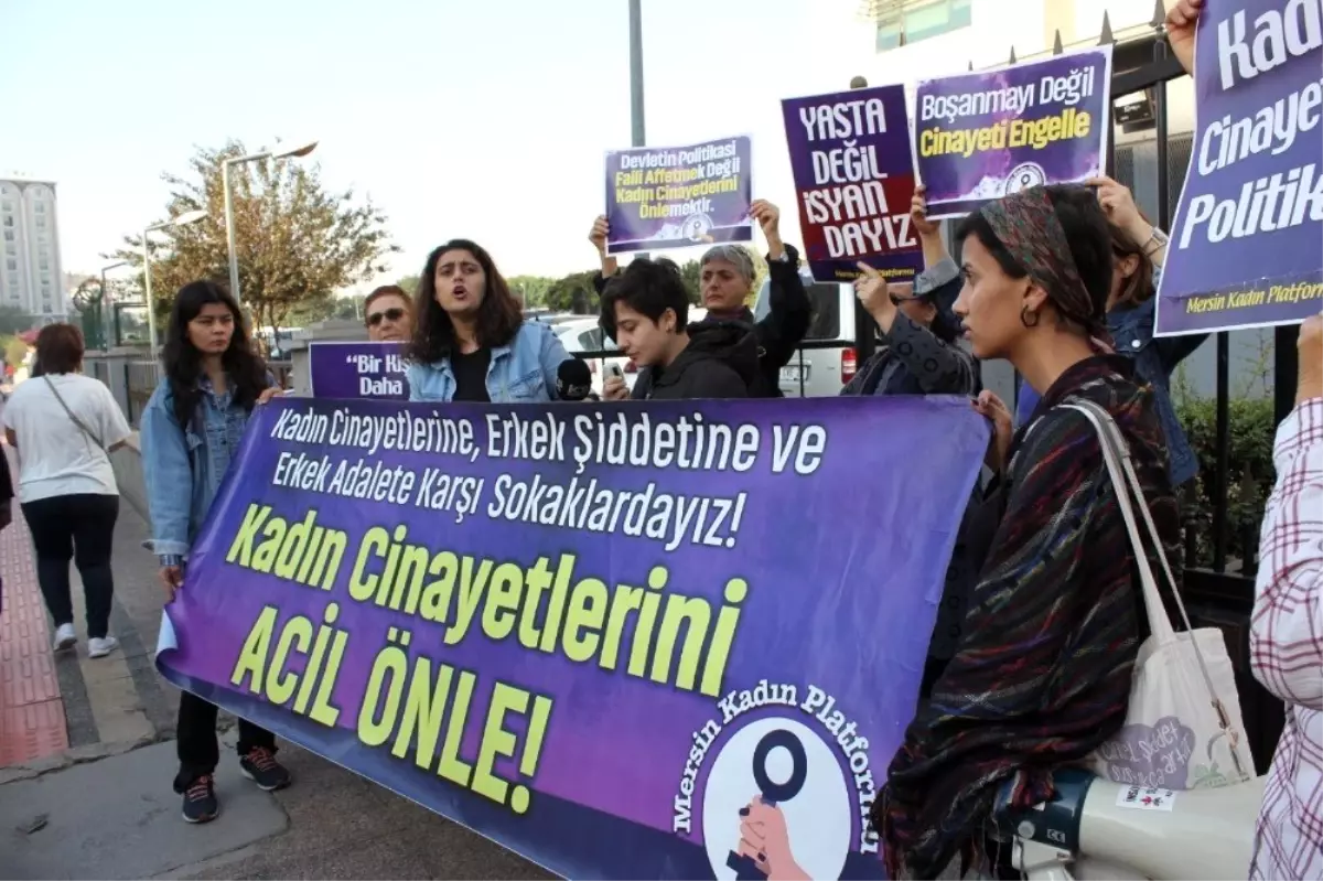 Mersinli kadınlardan \'Kübra Aşkın\' cinayeti protestosu