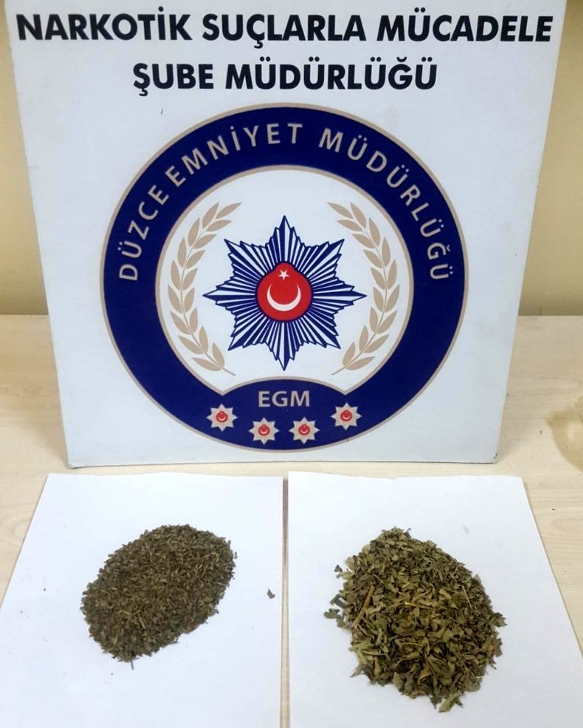 Motosikletle uyuşturucu getirirken yakalandı