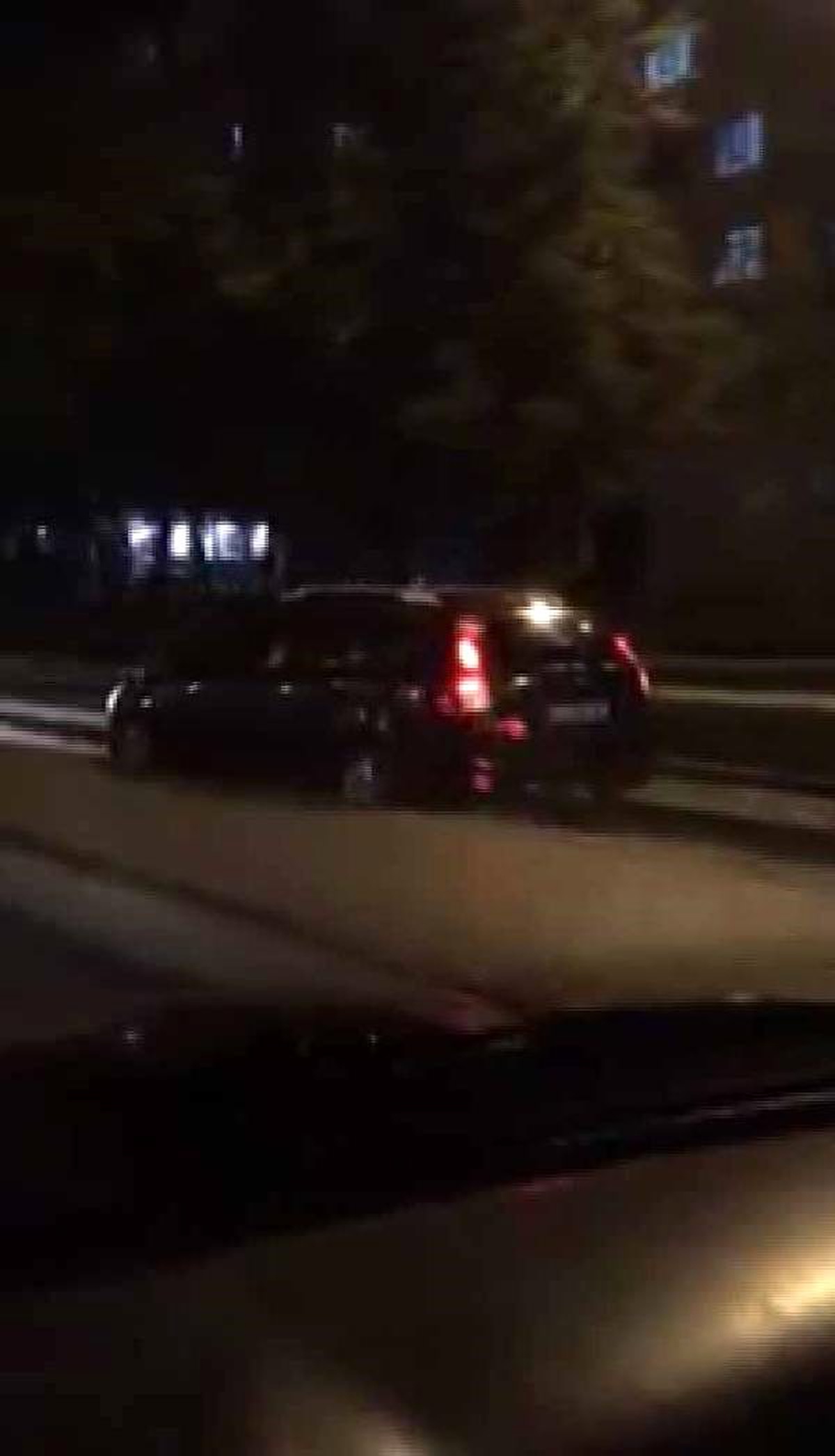 Otomobil ile tramvay yoluna giren sürücüye 4 bin lira ceza