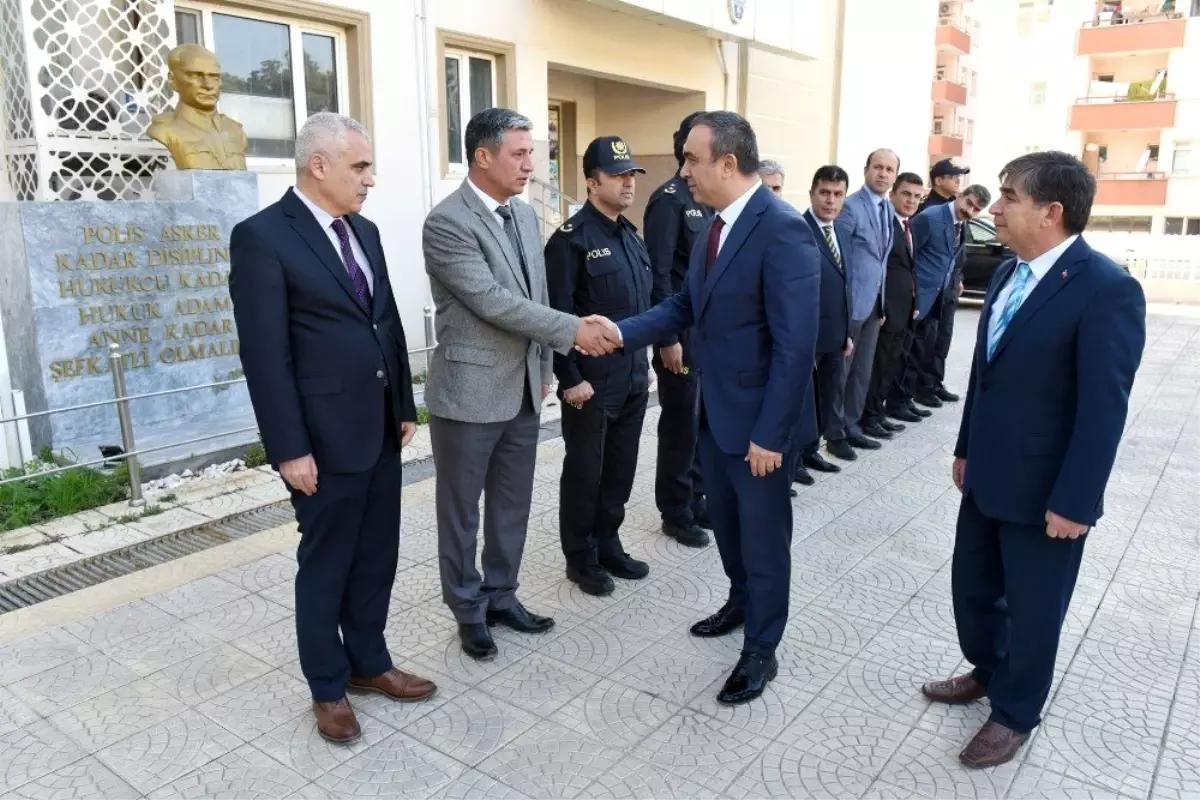 Vali Soytürk\'den Emniyet Müdürlüğüne ziyaret