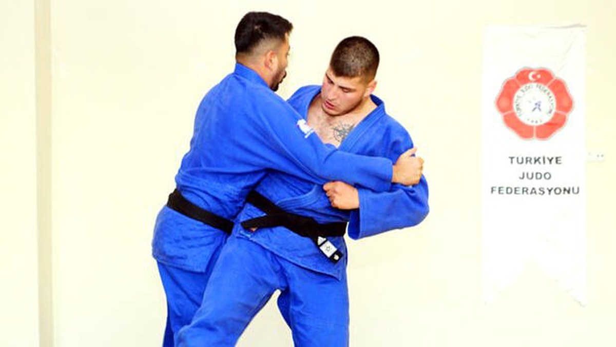 Boş zamanını geçirmek için başladığı judo sporunda Avrupa üçüncüsü oldu