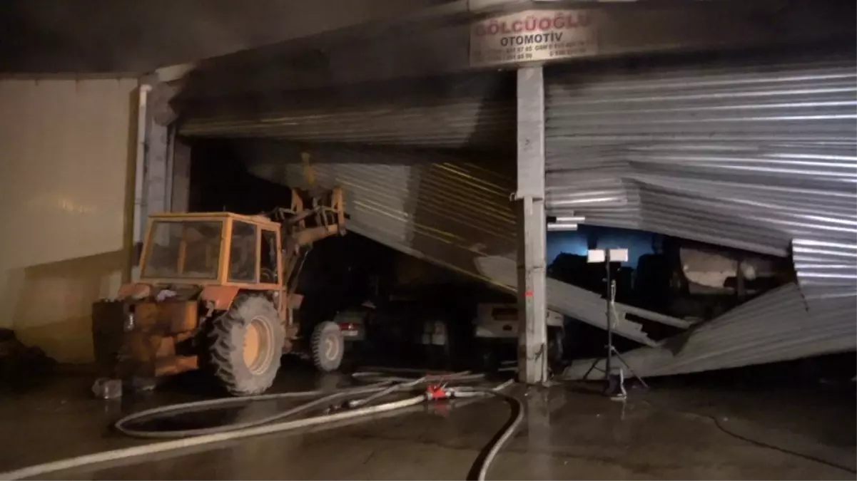 Denizli\'de akşam saatlerinde çıkan yangın 4 saatte kontrol altına alındı