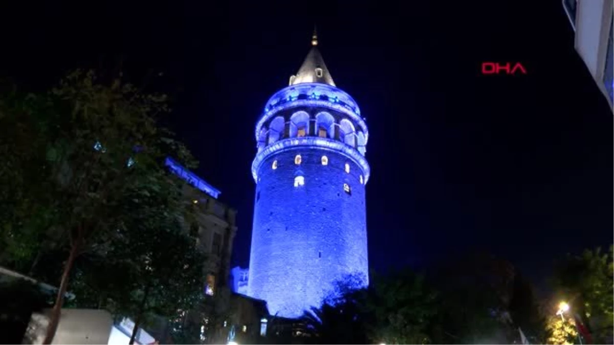 Galata kulesi dünya çocuk hakları günü\'nde mavi renkle ışıklandırıldı