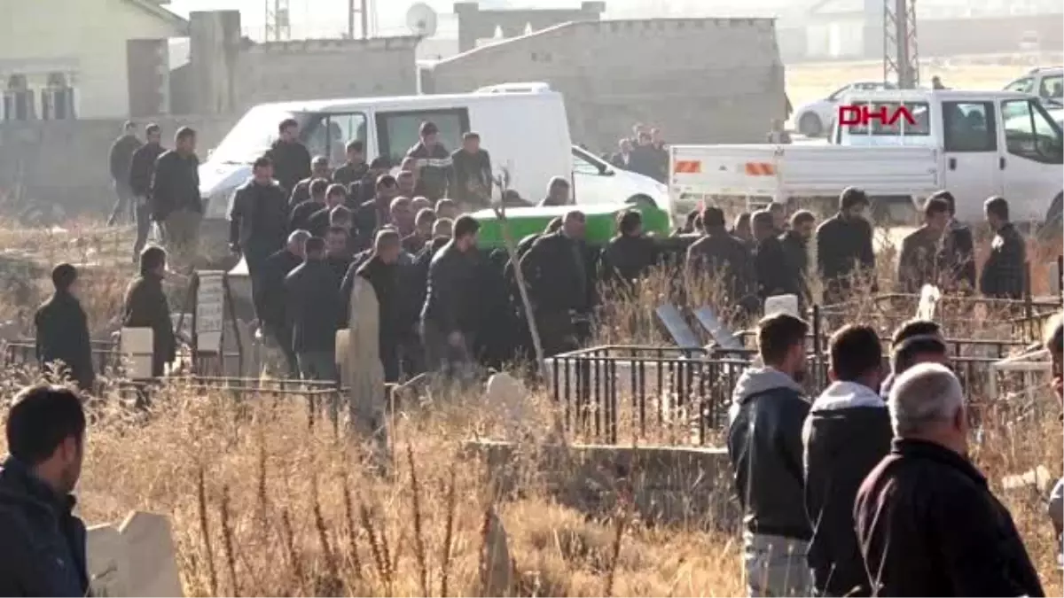 Hakkari elektrikçi genç, akıma kapılarak öldü