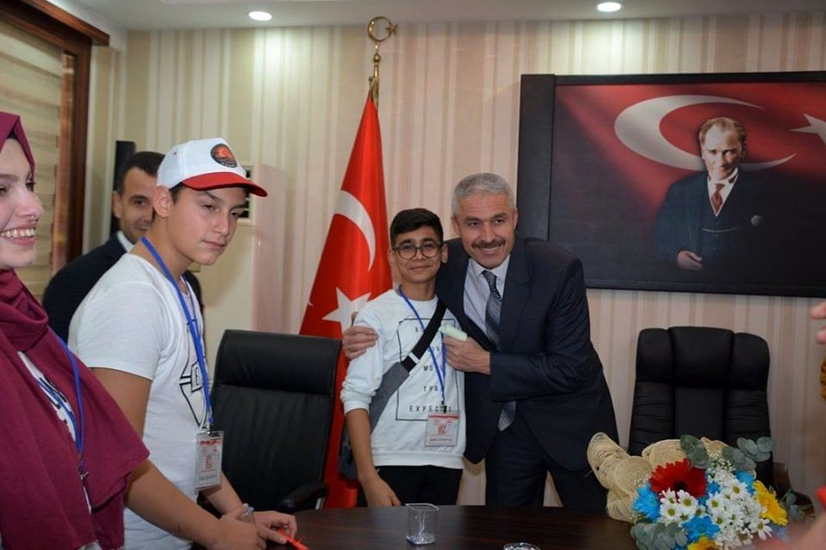 Müdür Ergüder, çocukların Dünya Çocuk Hakları Gününü kutladı