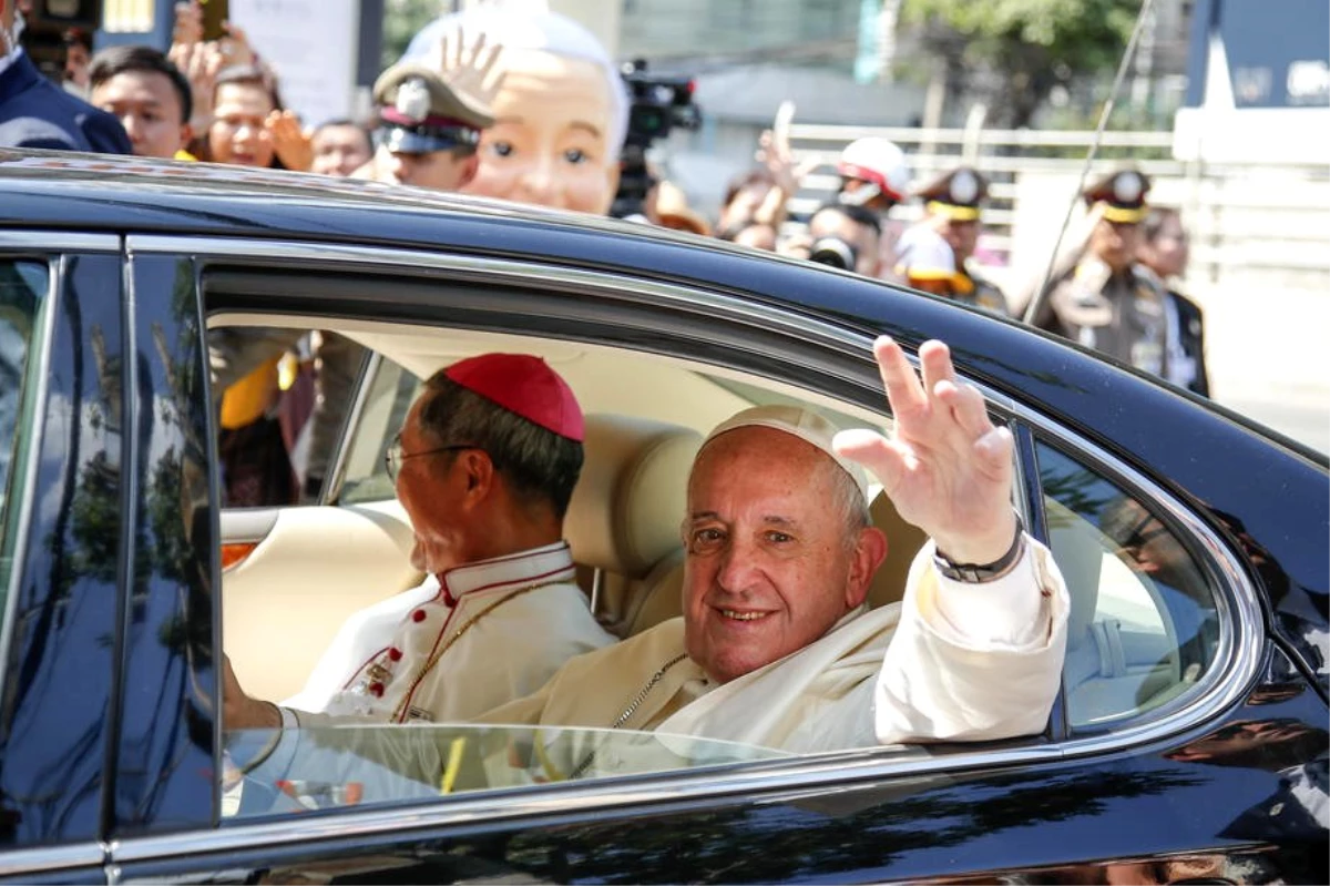 Papa Francis\'ten Asya\'ya ziyaret
