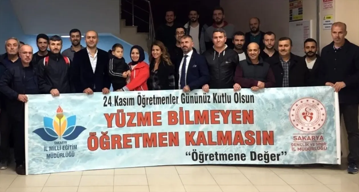 Sakarya\'da "Yüzme Bilmeyen öğretmen Kalmasın" projesi