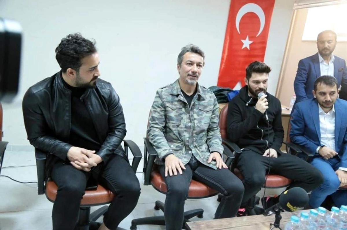 Yeni Malatyaspor\'da Ali Ravcı ve Eren Tozlu öğrencilerle bir araya geldi