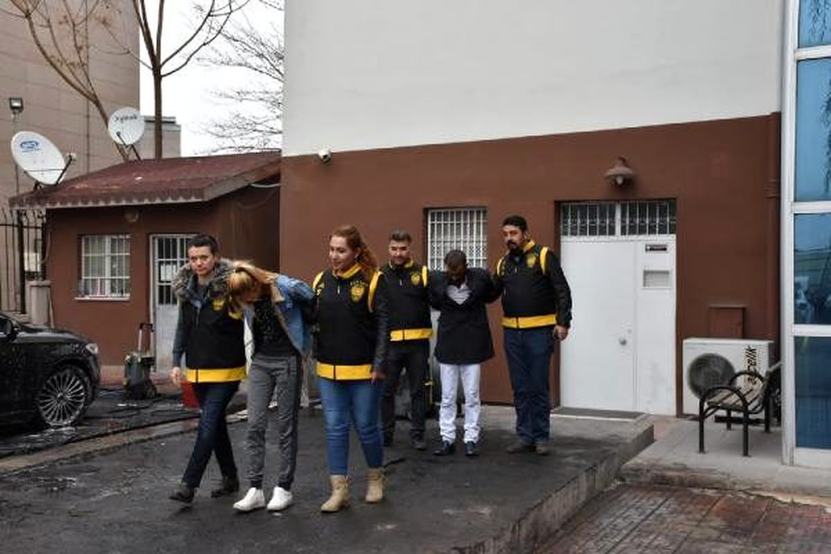 3 evden ziynet eşyası çalan 1\'i kadın 2 kişi tutuklandı