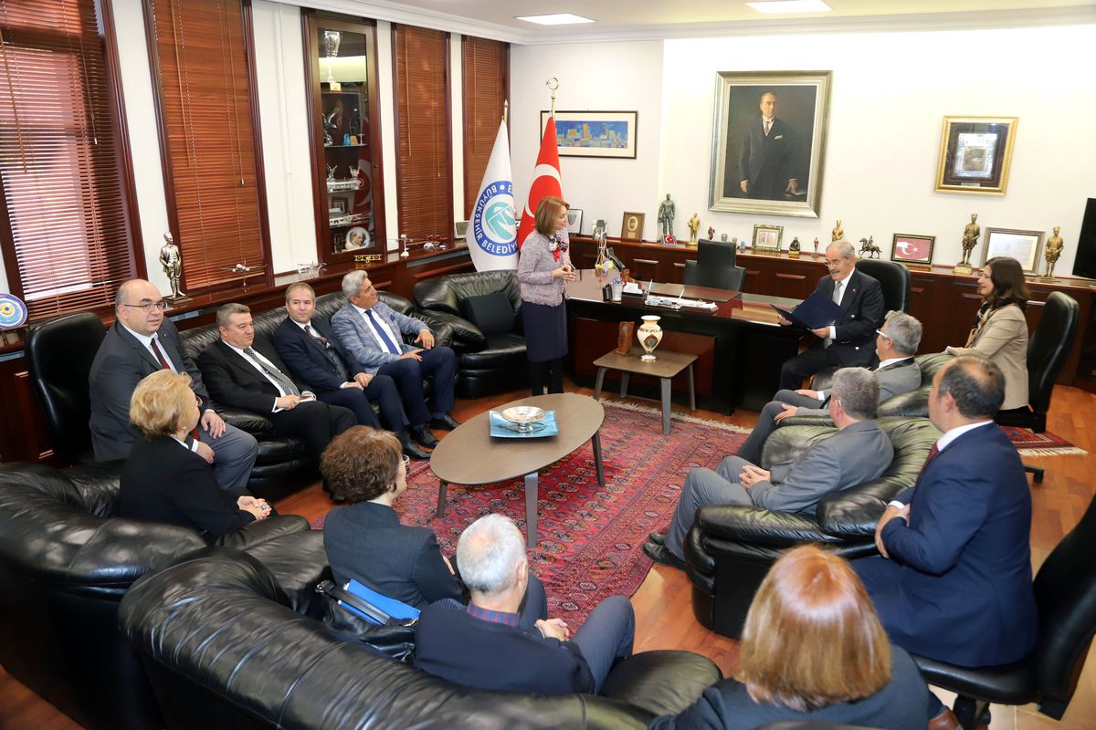 Chungju Belediye Başkan Yardımcısı\'ndan Başkan Büyükerşen\'e ziyaret