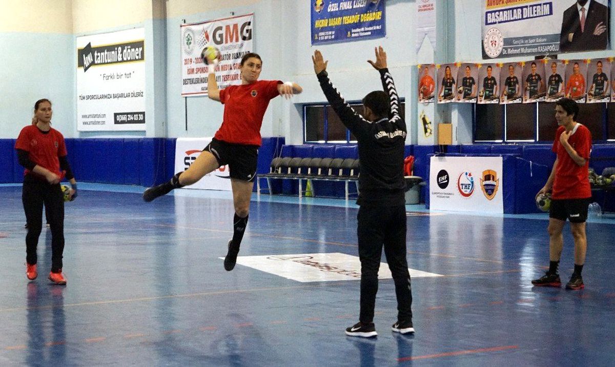 Hakan Günal: "Gruptan çıkabilmek için savaşacağız"