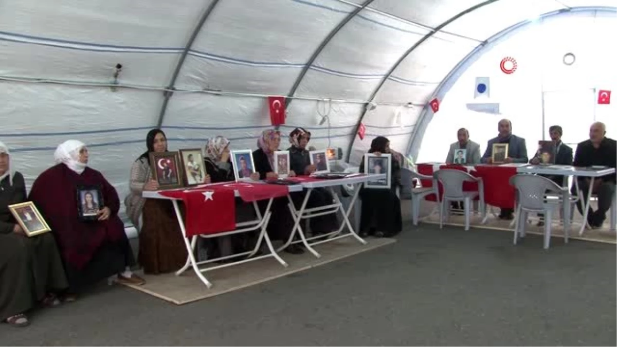 HDP önündeki ailelerin direnişi 80\'inci gününde