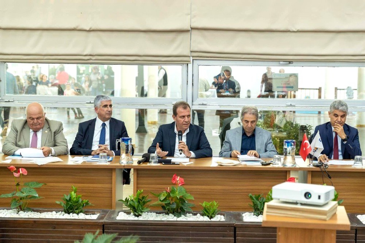 Seçer: "Çalışkanlığı akılla taçlandıramıyorsanız hiçbir kıymeti harbiyesi yoktur"