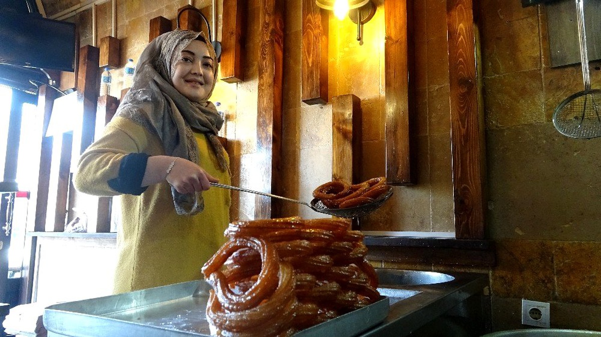 Üşüyen Tokatlılar halka tatlısı ile ısınıyor