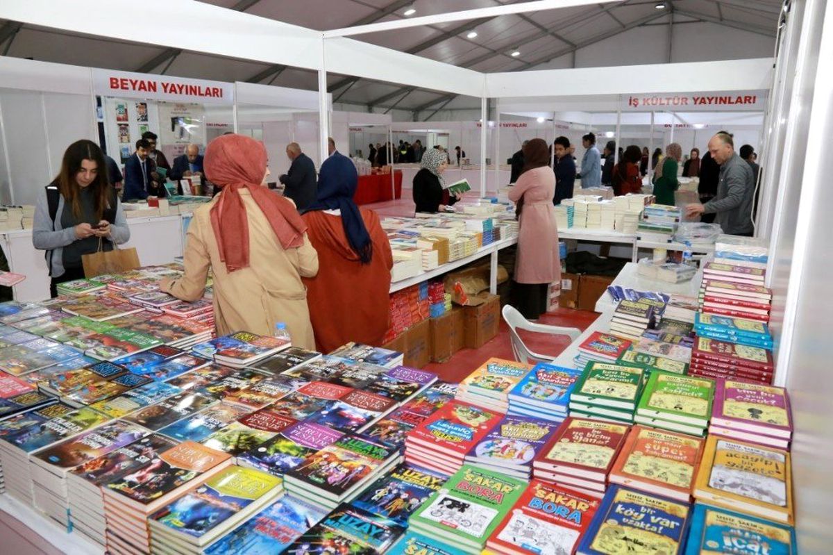 \'Adıyaman Belediyesi Kitap Günleri\' başladı