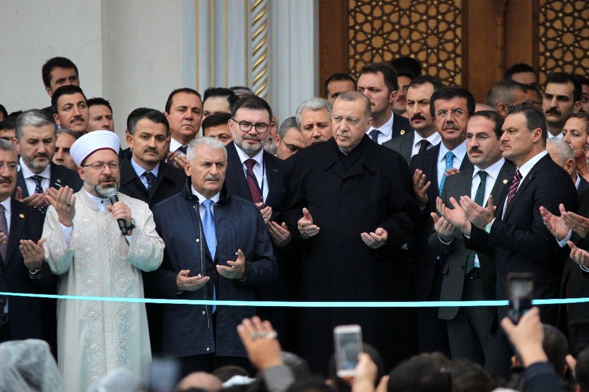 Cumhurbaşkanı Erdoğan İzmir\'de konuştu