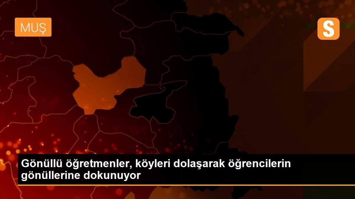 Gönüllü öğretmenler, köyleri dolaşarak öğrencilerin gönüllerine dokunuyor