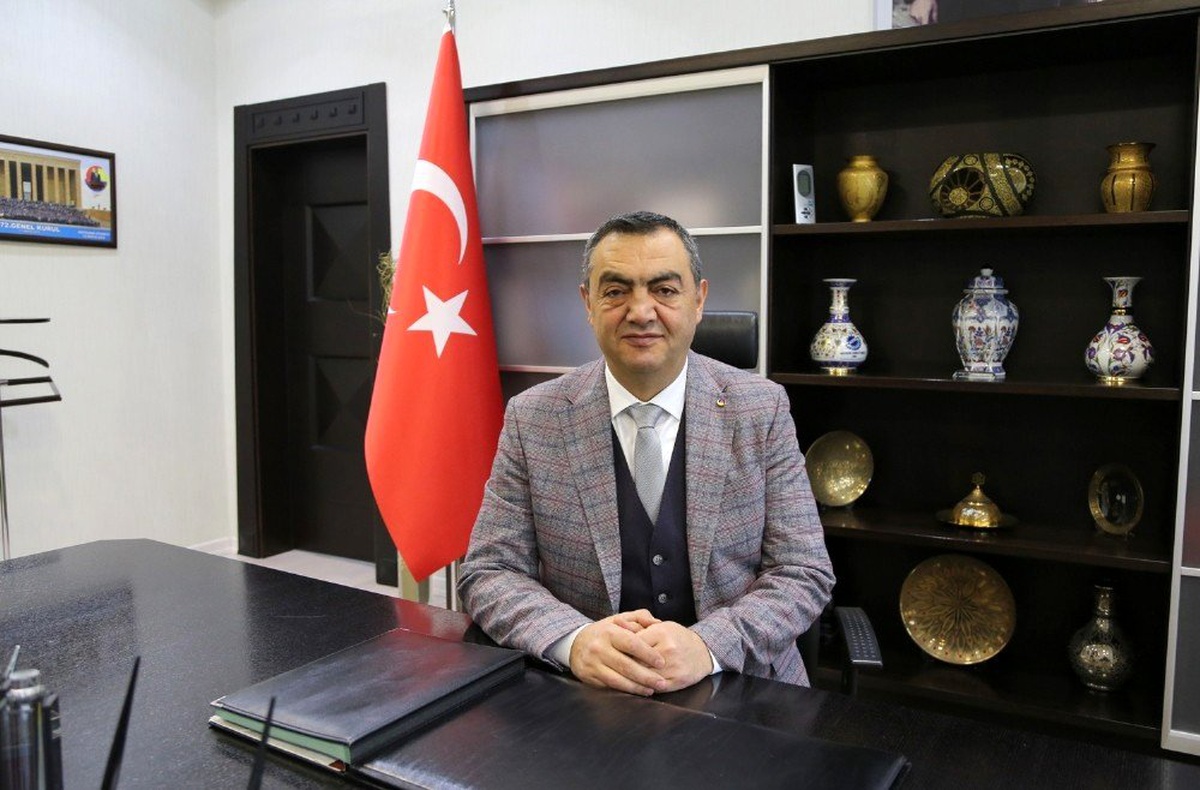 KAYSO Başkanı Büyüksimitci\'den Öğretmenler Günü Mesajı