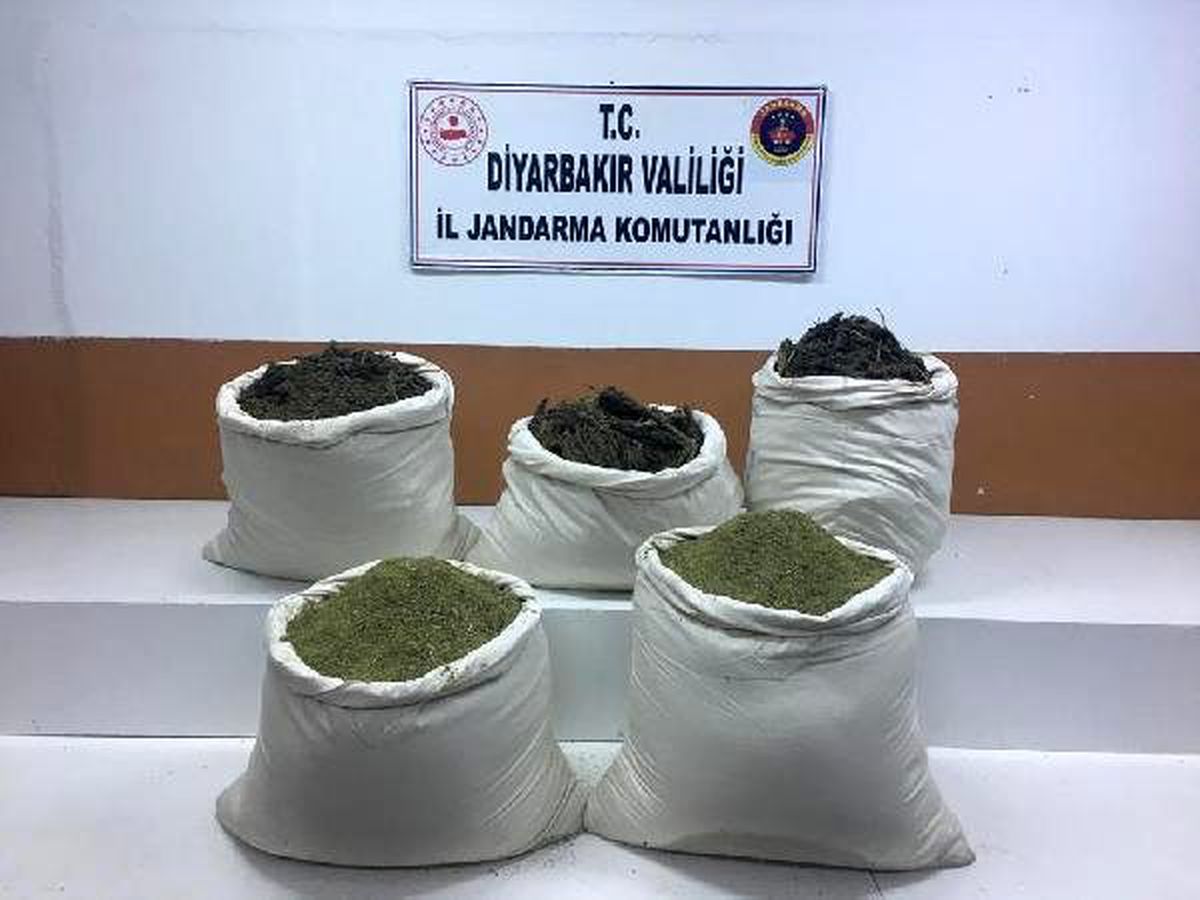 Lice\'de saman çuvallarından 129 kilo esrar çıktı