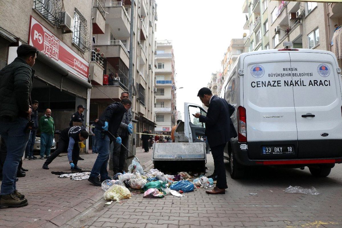 Mersin\'de çöp konteynırında bebek cesedi bulundu