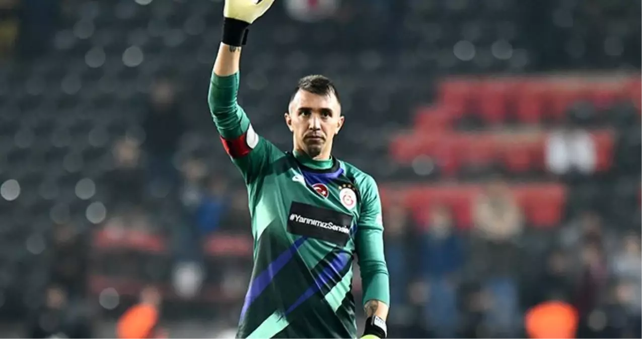 Muslera, belindeki ağrılar nedeniyle kadroya alınmadı!