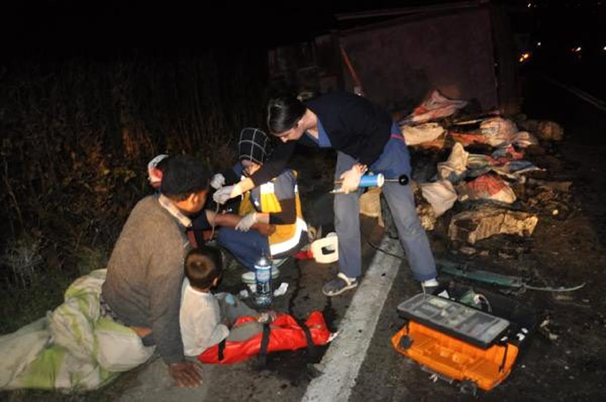 Tekirdağ\'da kaza: 1\'i çocuk 5 yaralı