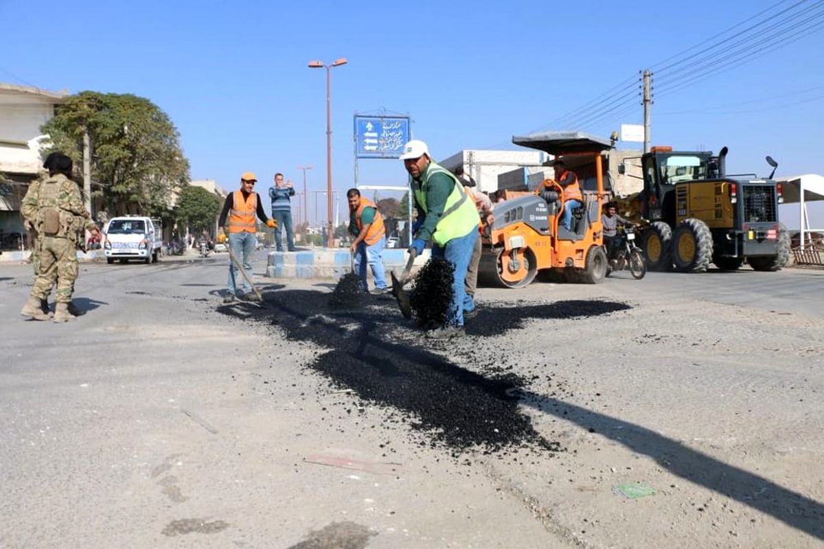 Tel Abyad\'da yol çalışmaları devam ediyor