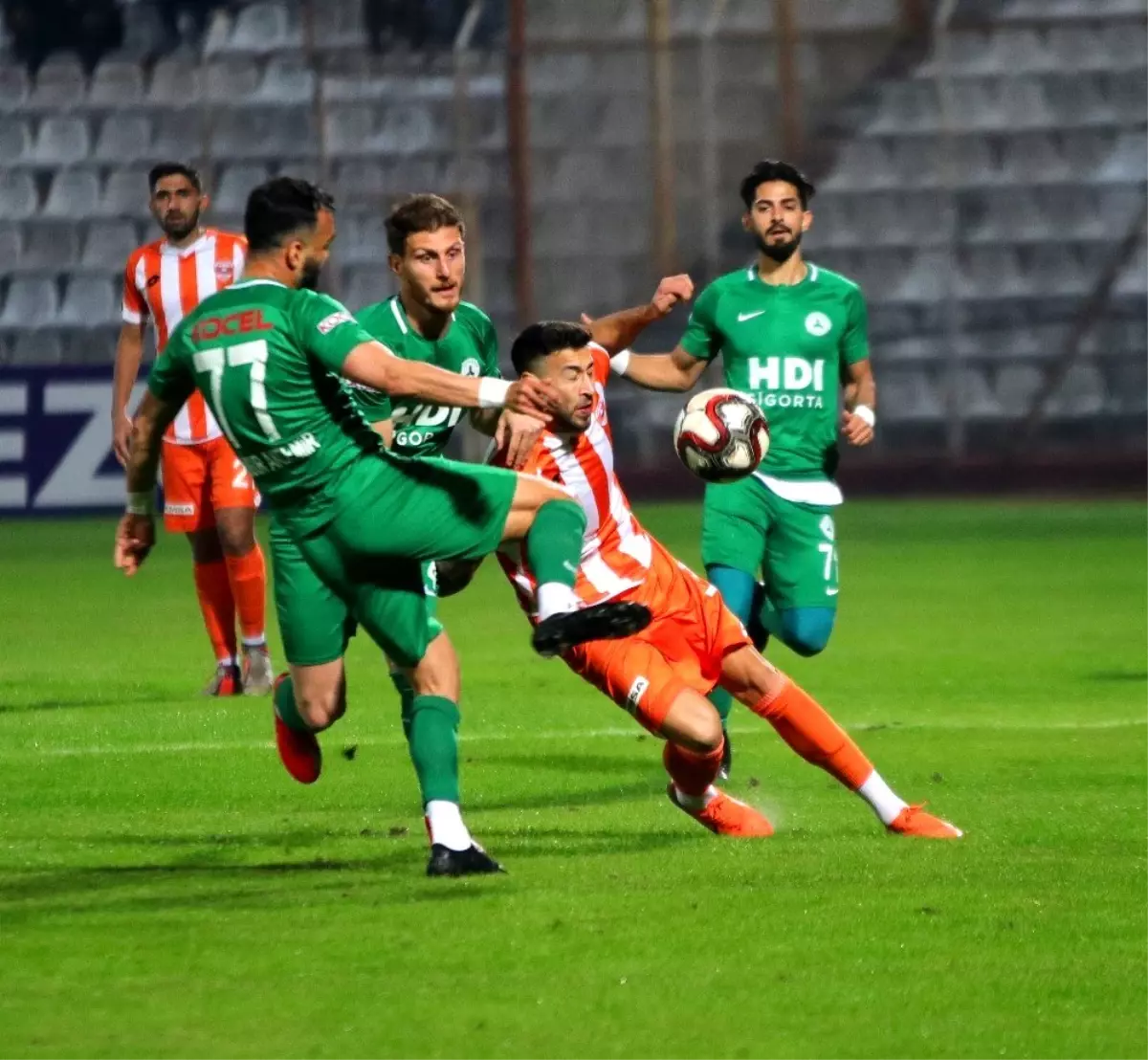 TFF 1. Lig: Adanaspor: 0 - Giresunspor: 0 (İlk yarı sonucu)