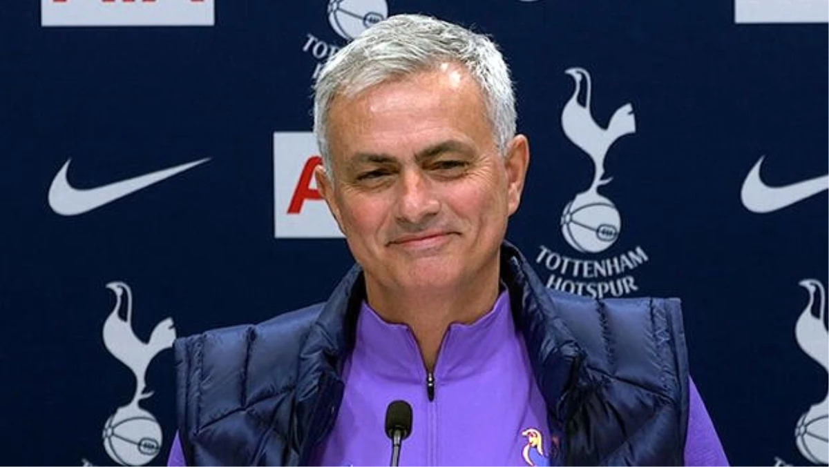 Tottenham\'ın yeni teknik direktörü Jose Mourinho kırdı geçirdi!