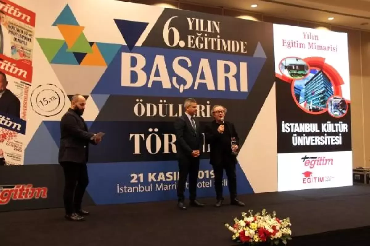 \'Yılın Eğitim Mimarisi\' ödülü İKÜ\'nün